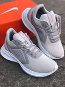 Tênis Nike Running  ideal para corridas, caminhadas, treinamento na academia