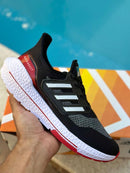 TÊNIS ULTRABOOST LIGHT 23