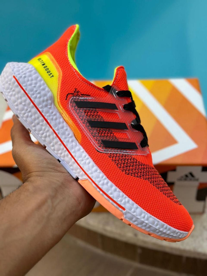 TÊNIS ULTRABOOST LIGHT 23