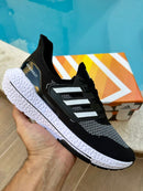 TÊNIS ULTRABOOST LIGHT 23
