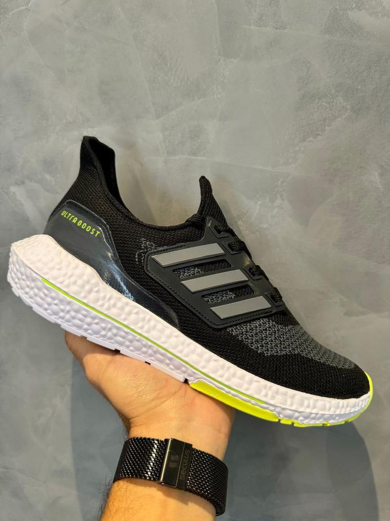 TÊNIS ULTRABOOST LIGHT 23