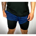 Bermuda Short Under Armour Masculino 2 em 1 Forro Duplo Fitness para Atividades físicas academia