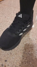ADIDAS RUNFALCON 3.0 super conforto no passeio, caminhada ou corrida tecnologia Cloudfoam (Proporciona amortecimento e conforto)