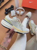 TÊNIS ZOOM X INVINCIBLE RUN 3 numeração 34 ao 43