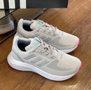 ADIDAS RUNFALCON 3.0 super conforto no passeio, caminhada ou corrida tecnologia Cloudfoam (Proporciona amortecimento e conforto)